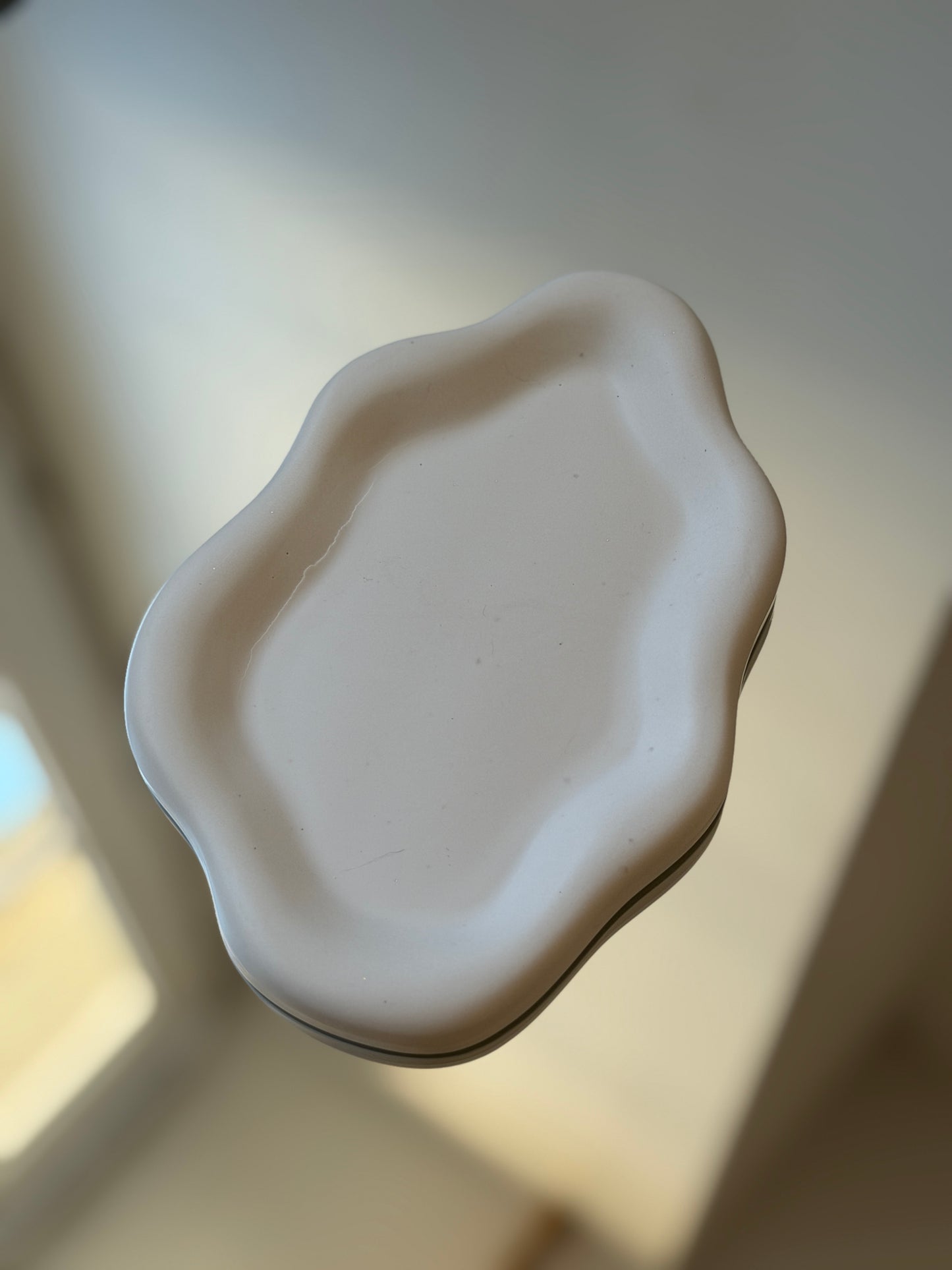 Handmade decorative tray - Maple leaf marble effect