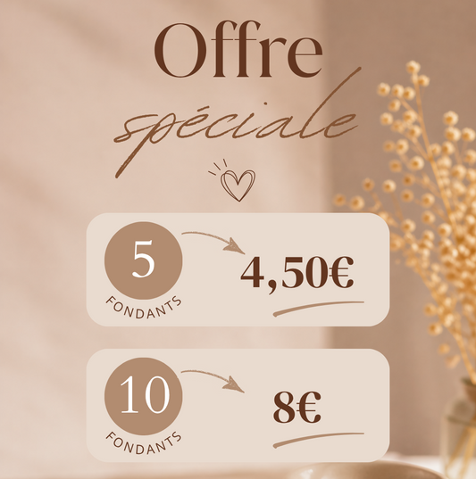 Individual fondant cakes